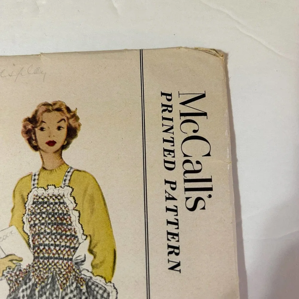 McCalls Vintage 1950's Pattern #1711 Women's Smocked Apron‎ One Size